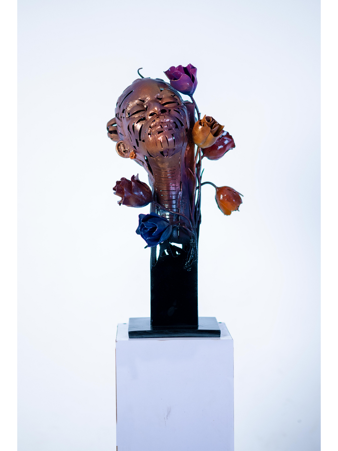 Bed Of Roses: Sculpture